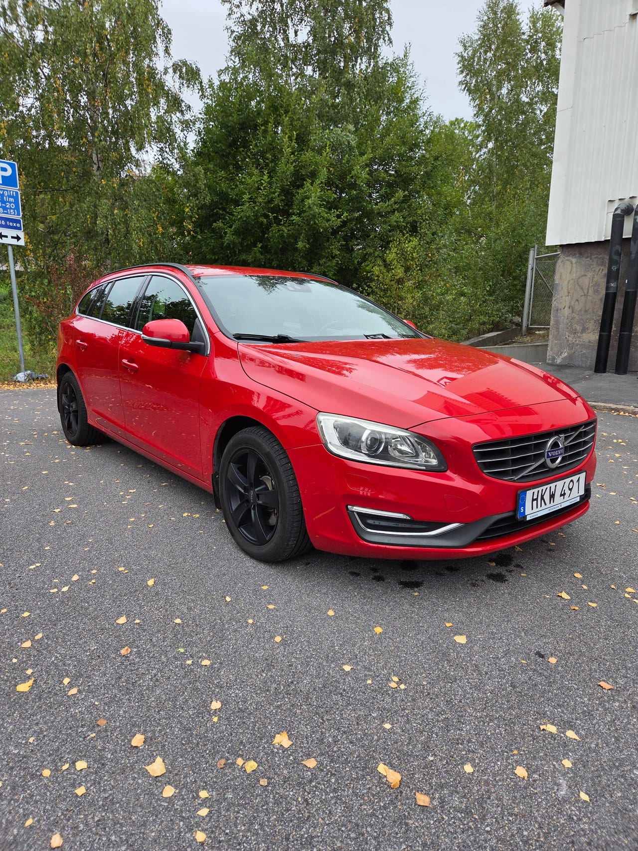 Volvo V60 2014 – bild 1 av 6