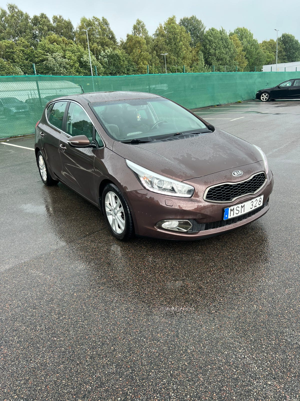 Kia Ceed 2013 – bild 1 av 11