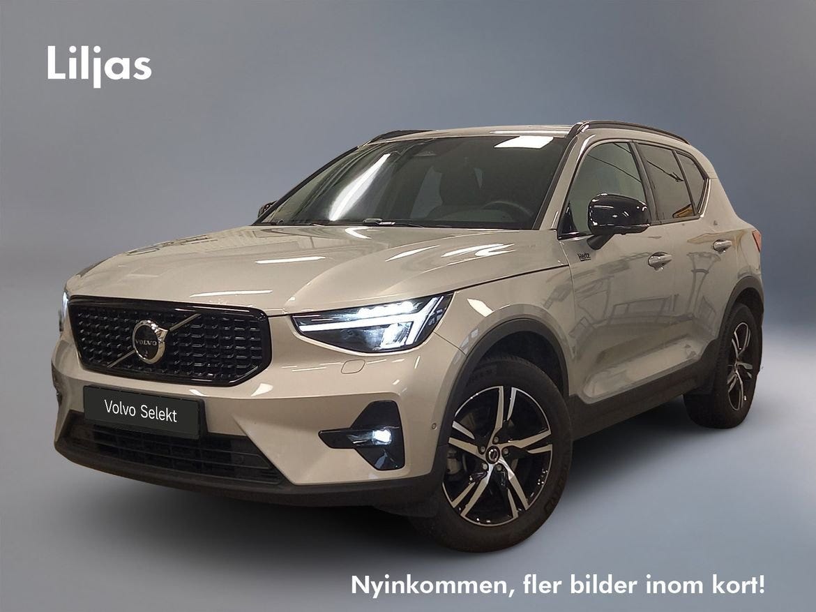 Volvo XC40 2025 – bild 1 av 4