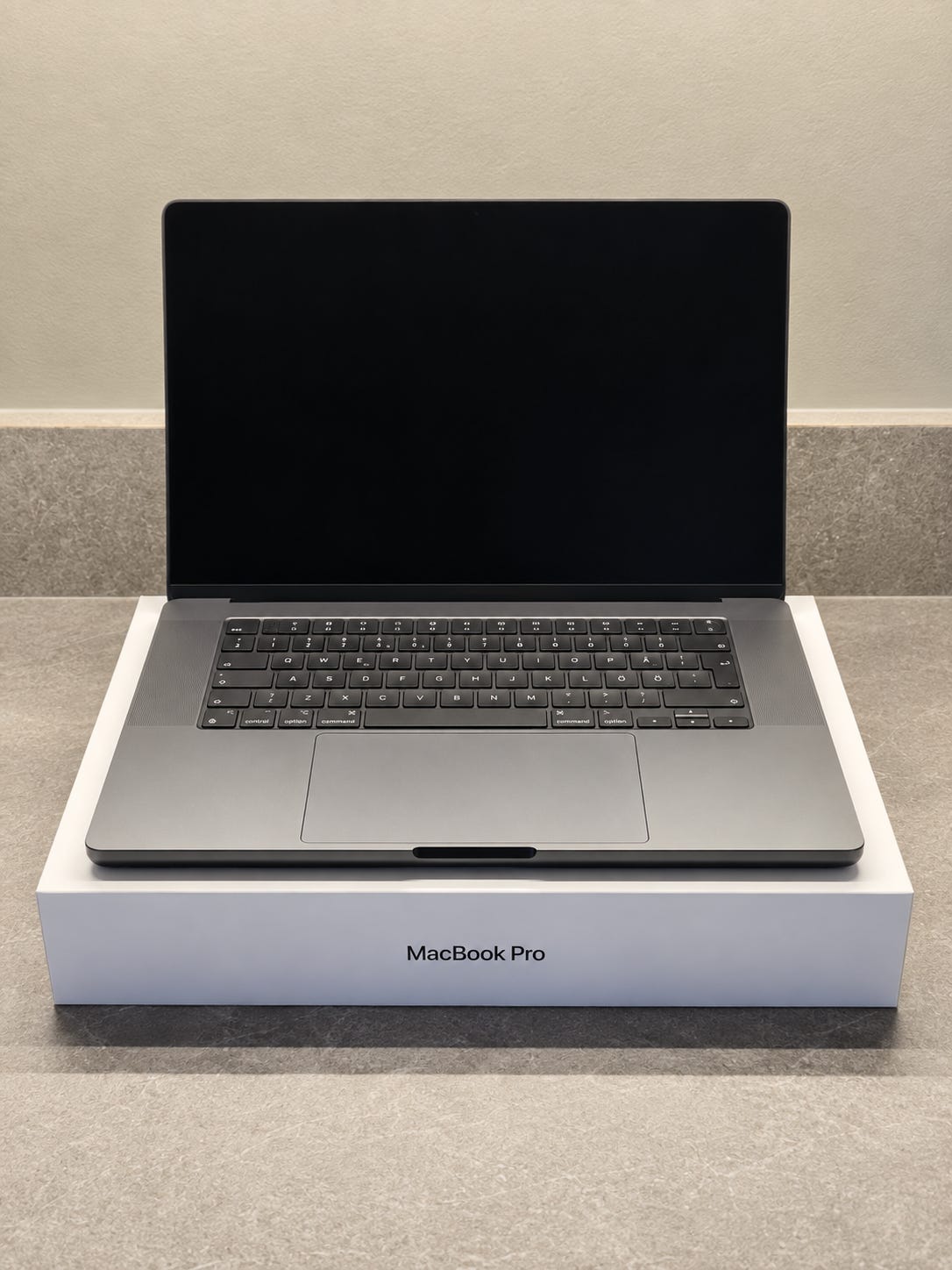 MacBook Pro 16” M4 Pro 48GB / 1TB / Nano-texture – 100% batteri