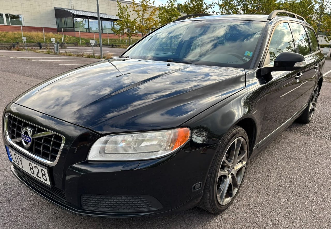 Volvo V70 2011 – bild 1 av 17