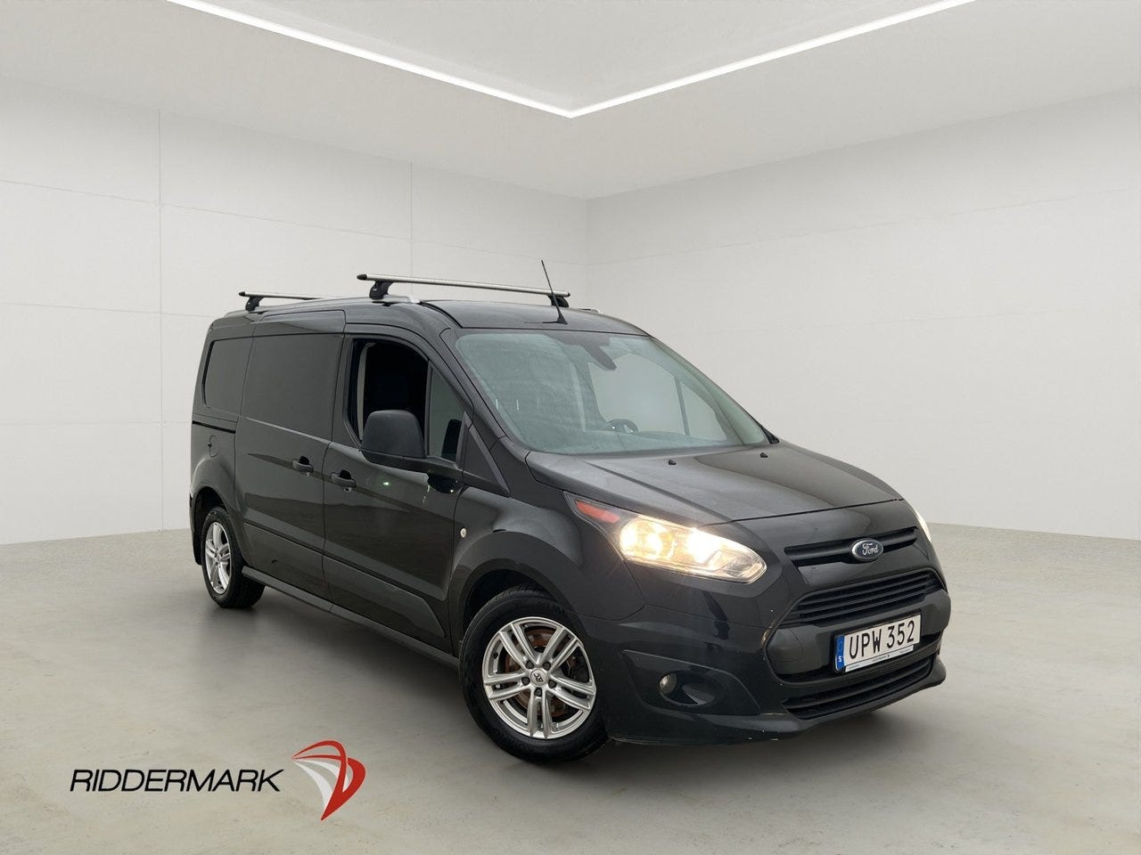 Ford Transit Connect 2018 – bild 1 av 24