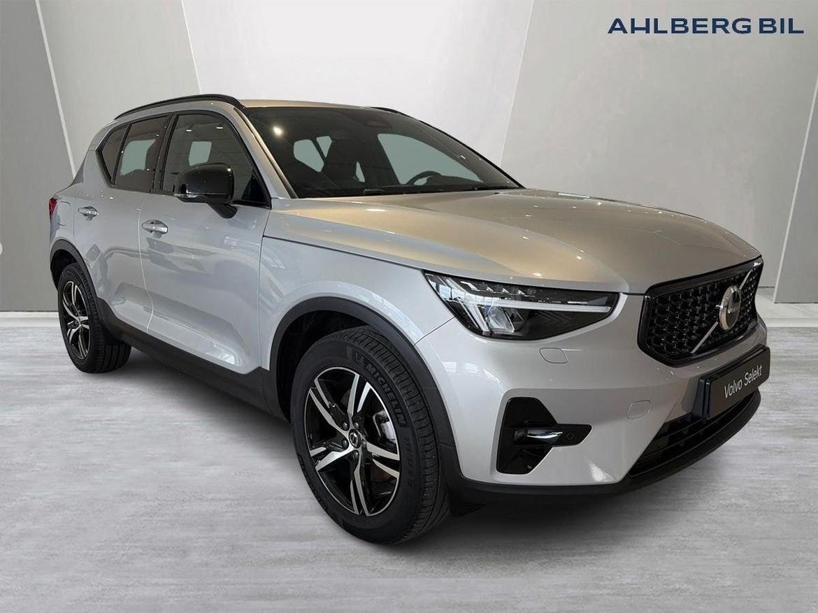 Volvo XC40 2025 – bild 1 av 19