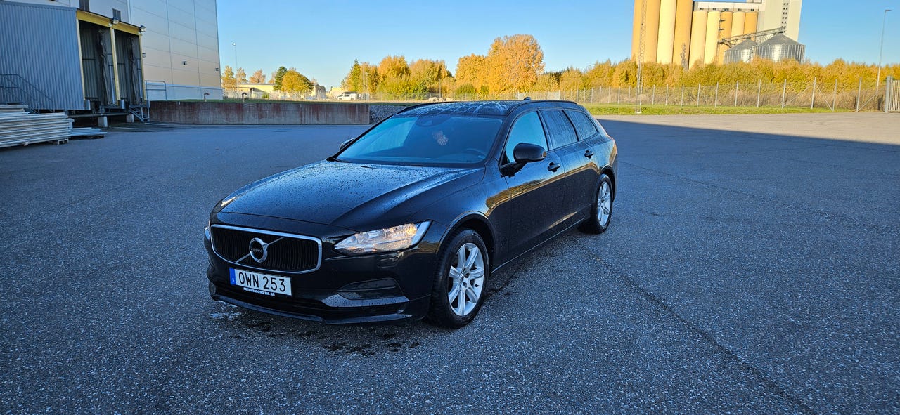 Volvo V90 2018 – bild 1 av 9