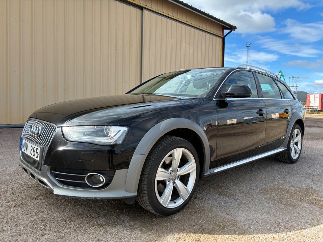 Audi A4 allroad 2013 – bild 1 av 12