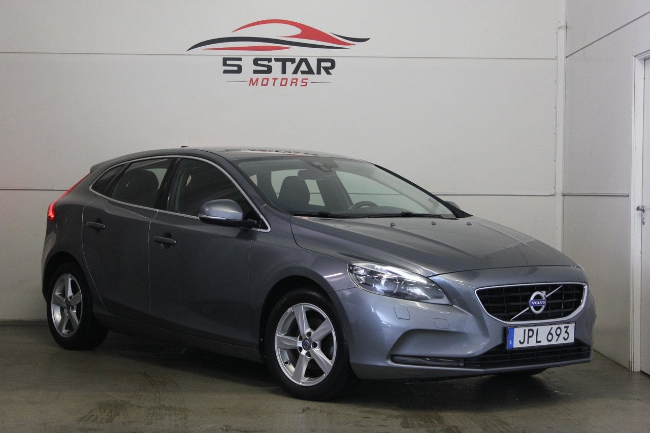 Volvo V40 2015 – bild 1 av 21