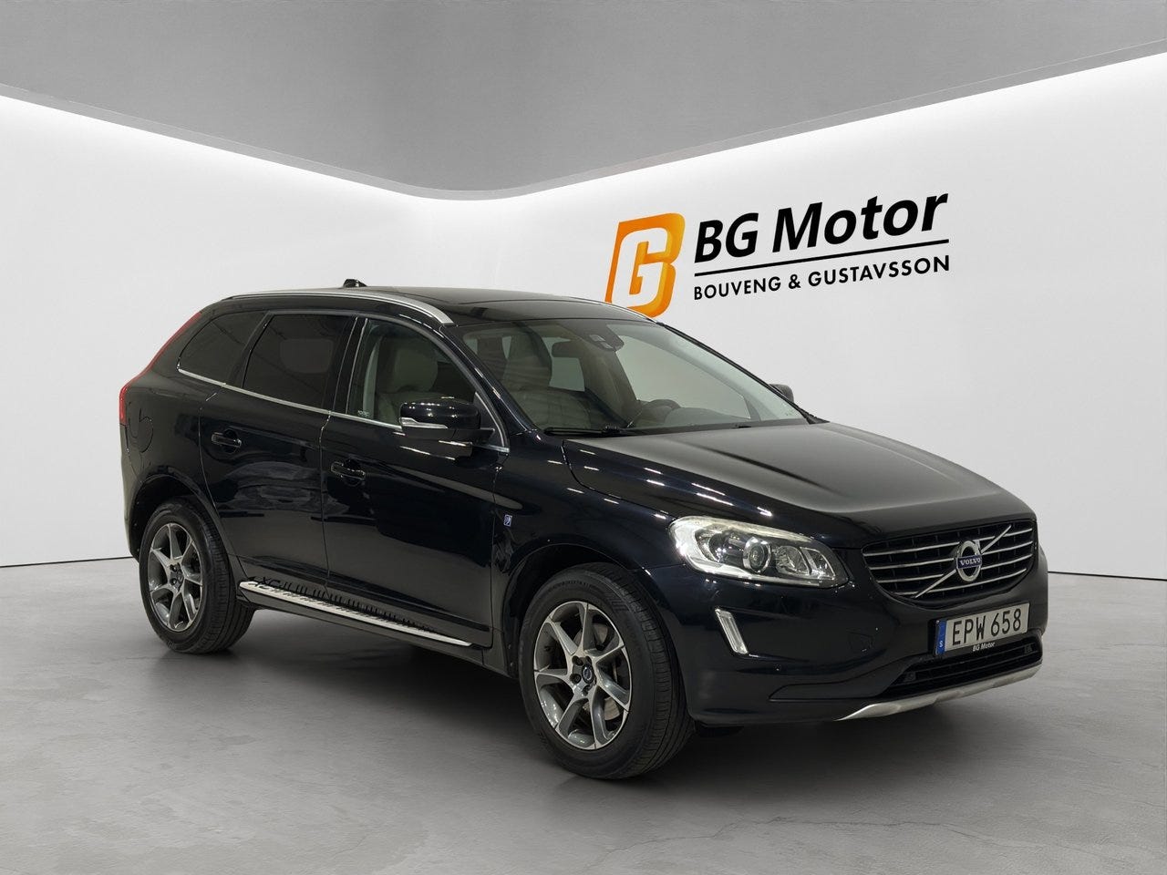 Volvo XC60 2015 – bild 1 av 20