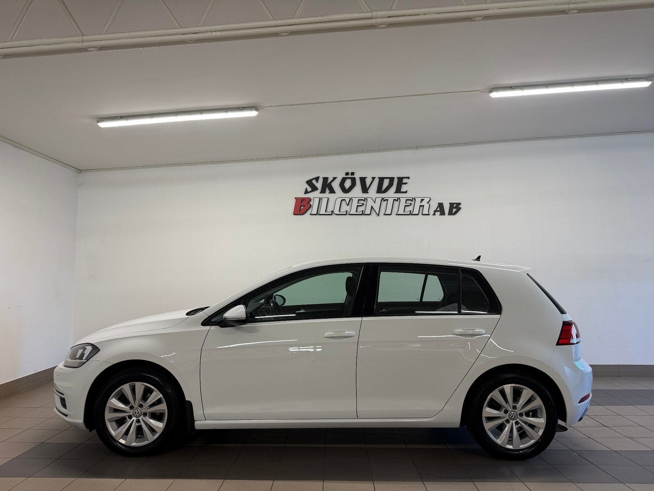 Volkswagen Golf I 2018 – bild 1 av 12