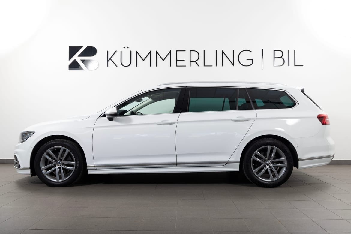 Volkswagen Passat 2018 – bild 1 av 22