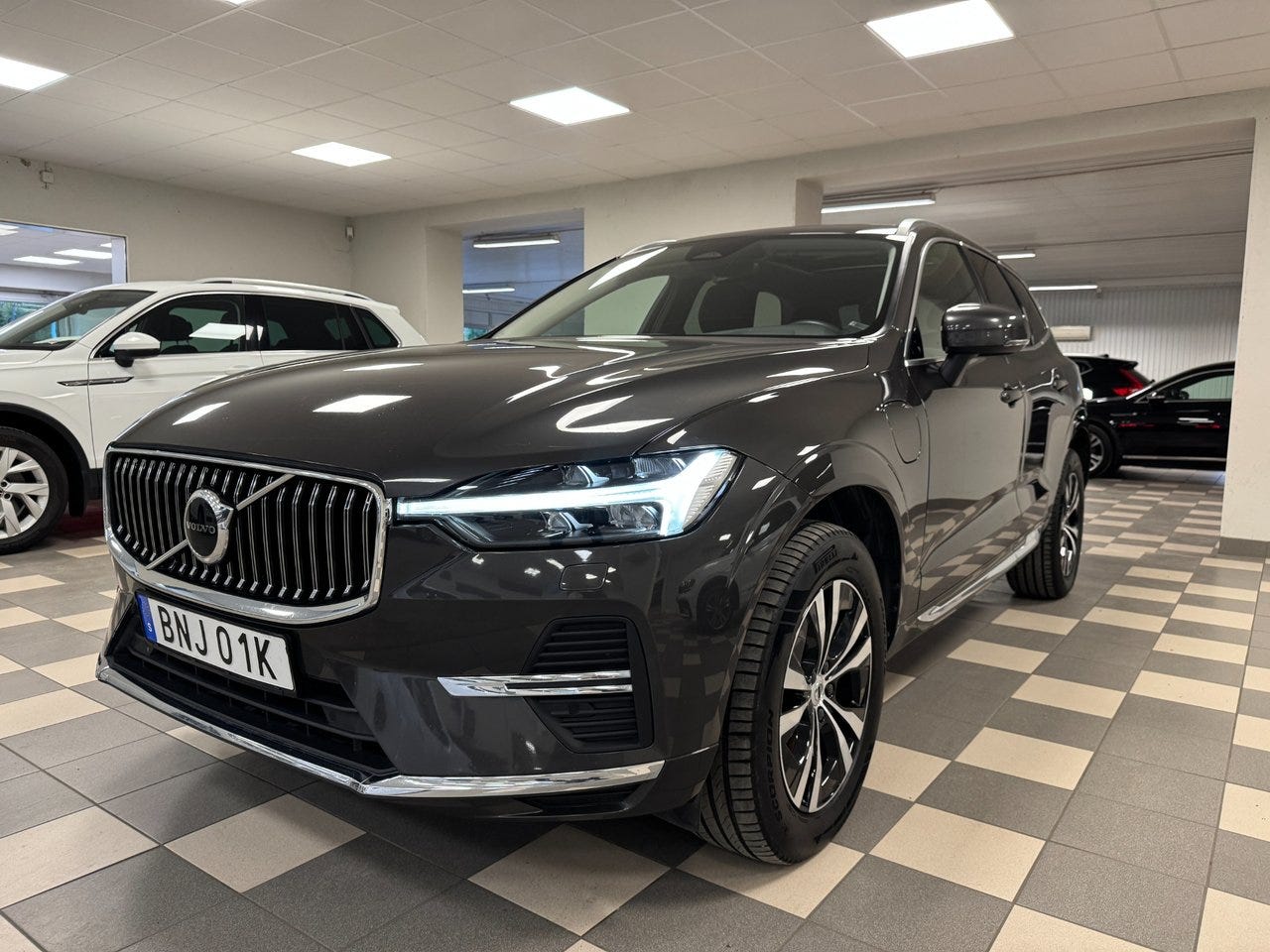 Volvo XC60 2023 – bild 1 av 21