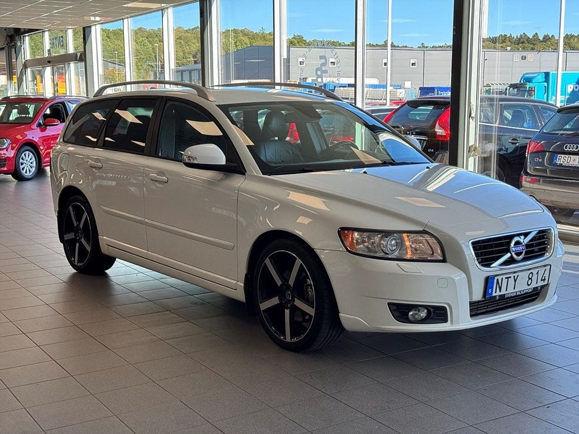 Volvo V50 2012 – bild 1 av 19
