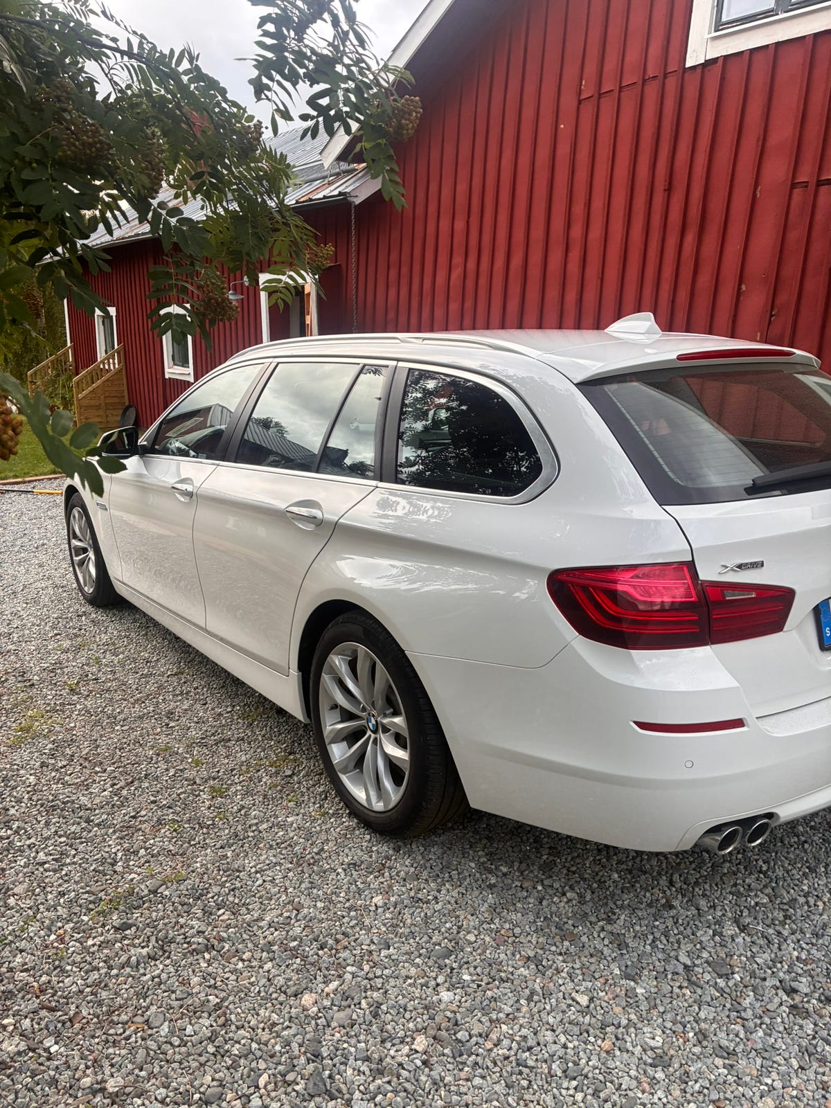 BMW 520d 2017 – bild 1 av 6