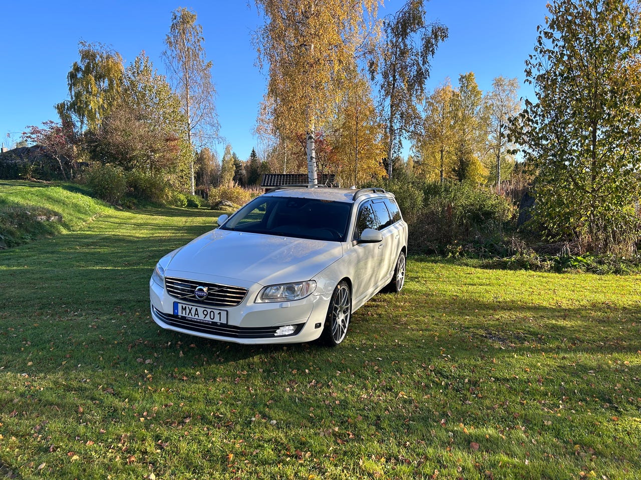 Volvo V70 2016 – bild 1 av 5