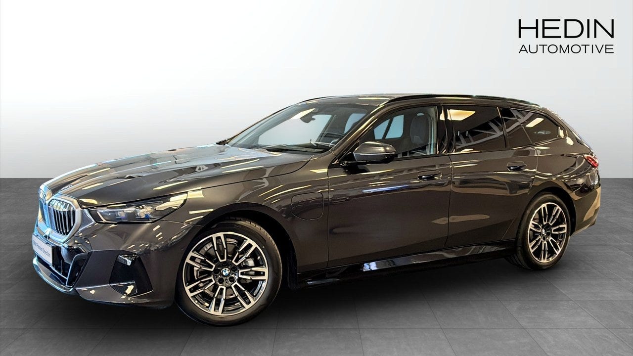 BMW 530e 2026 – bild 1 av 9