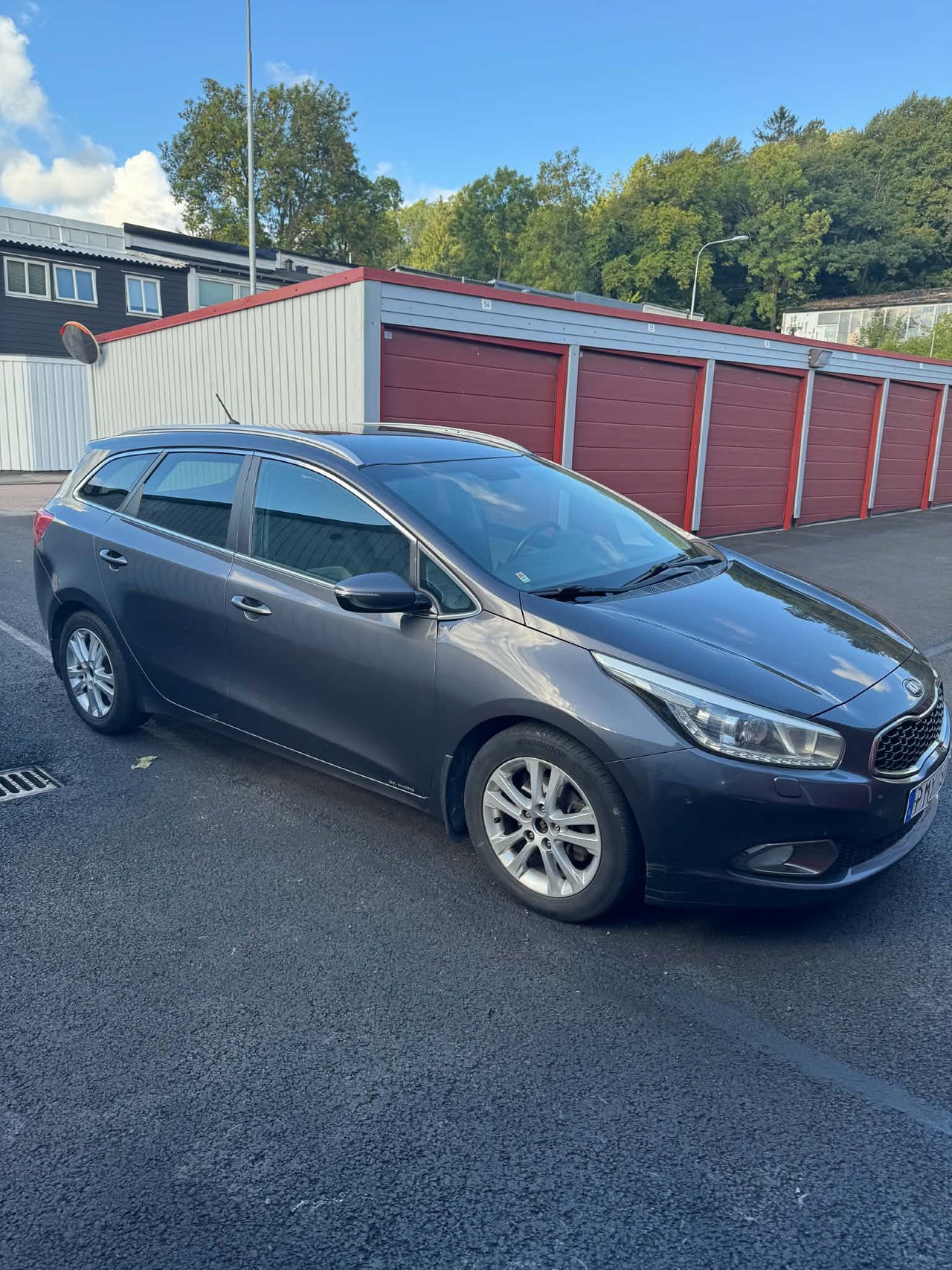 Kia Ceed 2013 – bild 1 av 13