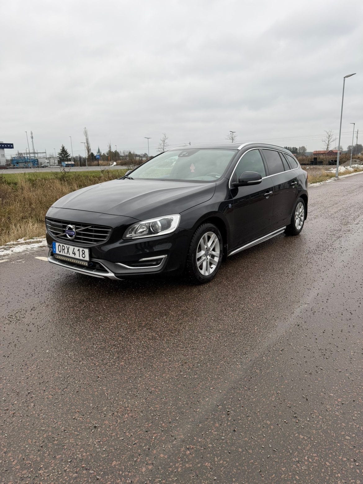 Volvo V60 2015 – bild 1 av 8