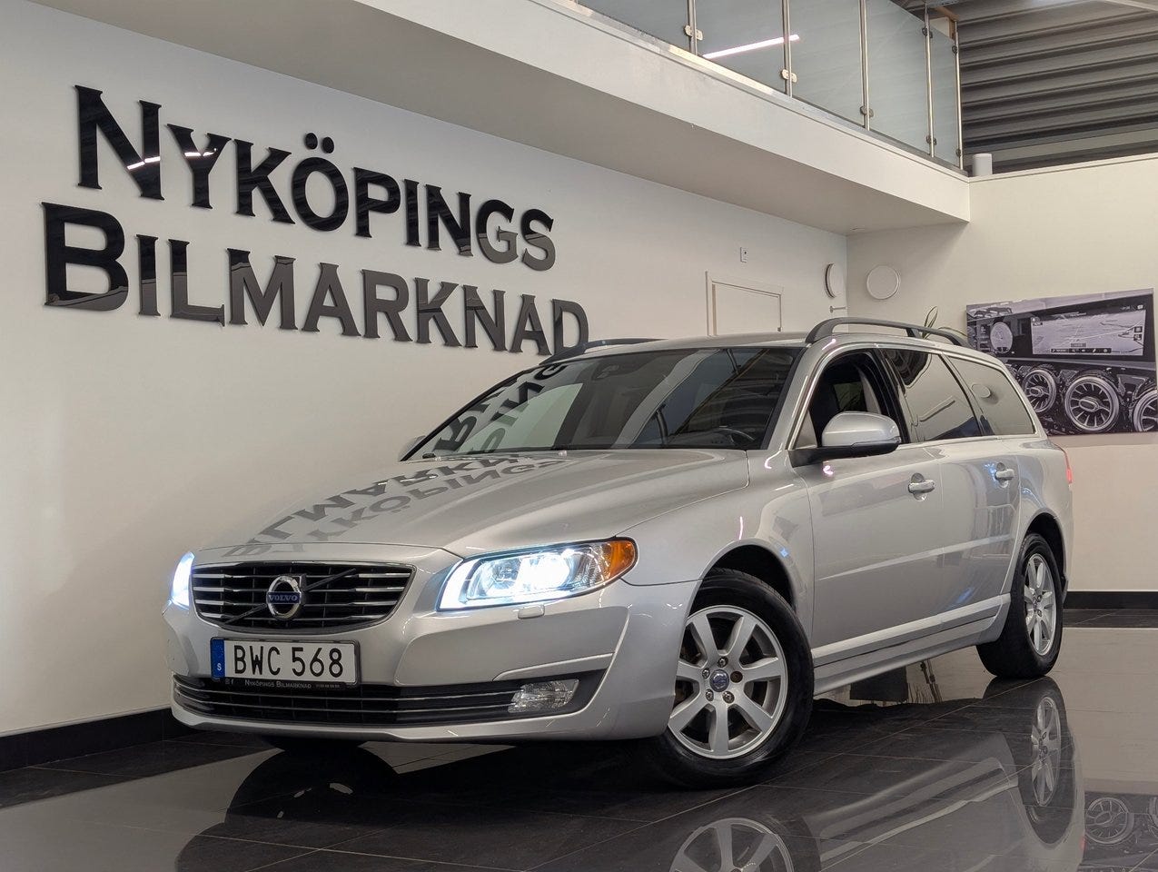 Volvo V70 2014 – bild 1 av 19