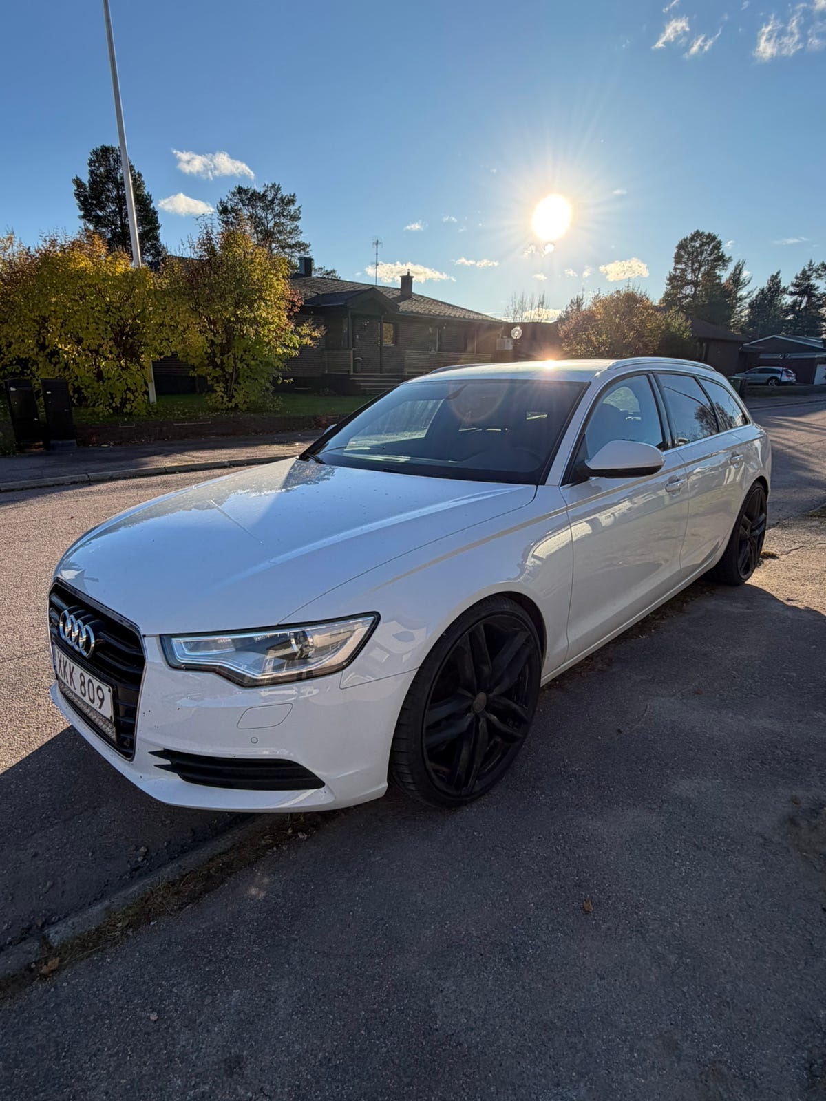 Audi A6 2014 – bild 1 av 4