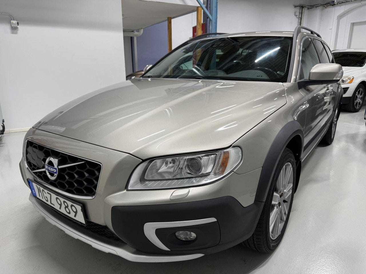 Volvo XC70 2016 – bild 1 av 22