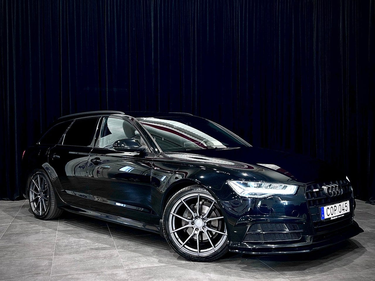 Audi A6 2018 – bild 1 av 24