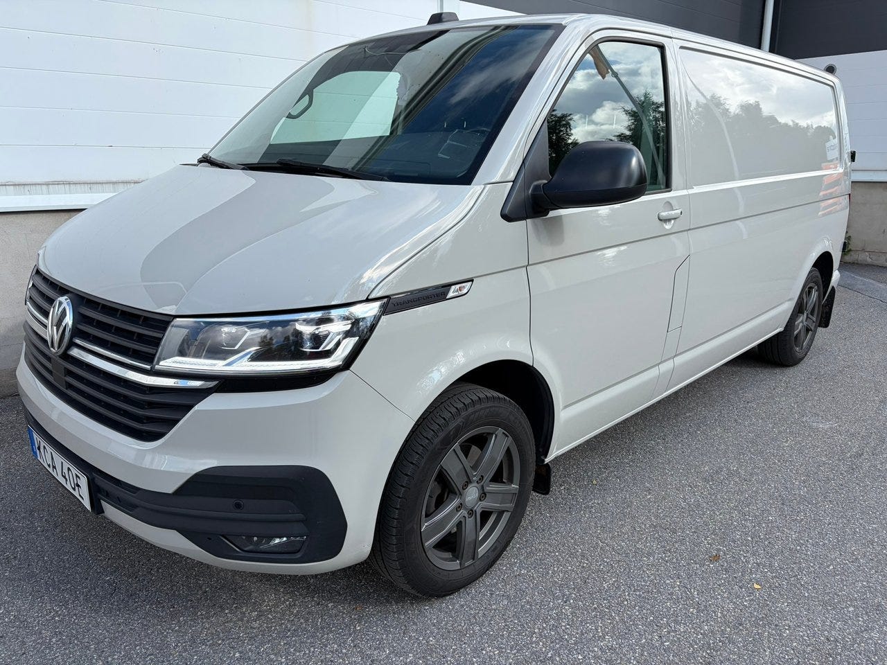 Volkswagen Transporter 2020 – bild 1 av 11