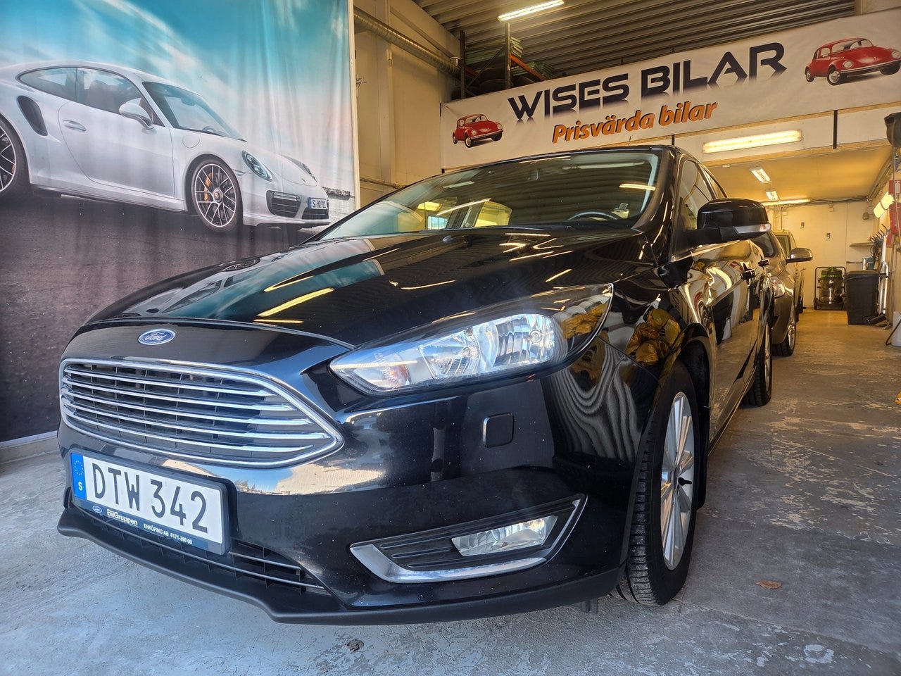 Ford Focus 2015 – bild 1 av 24