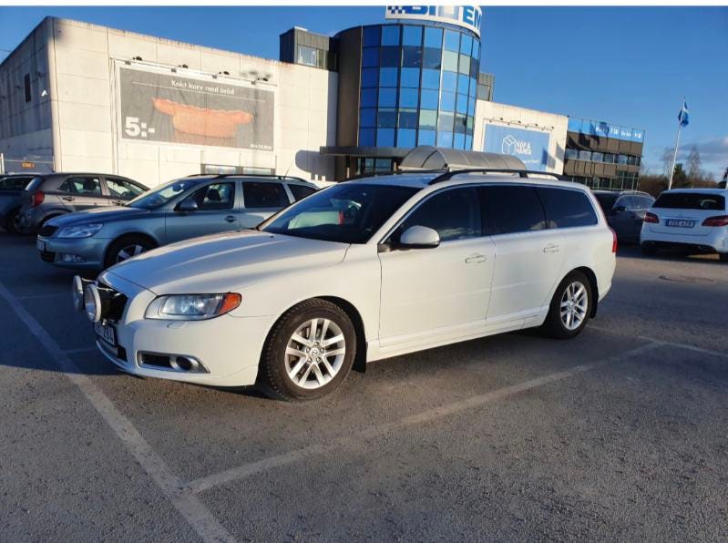 Volvo V70 2013 – bild 1 av 8