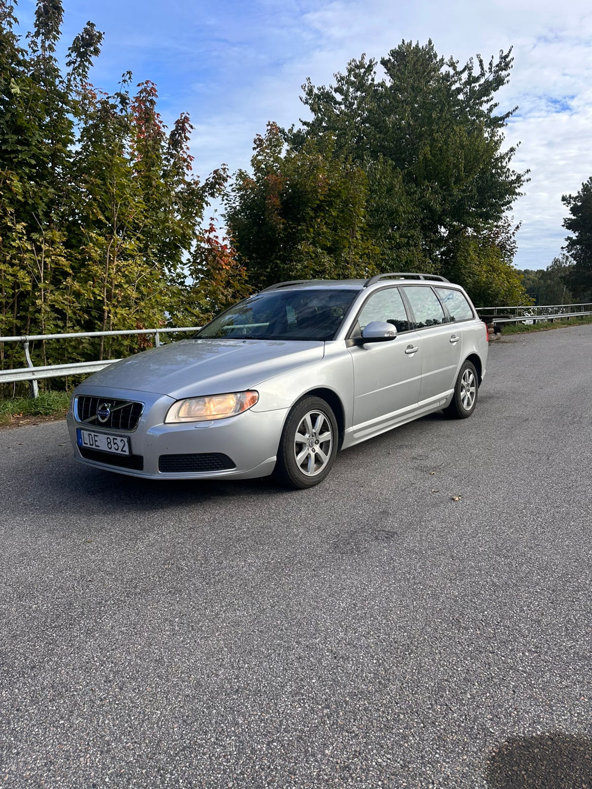 Volvo V70 2011 – bild 1 av 5