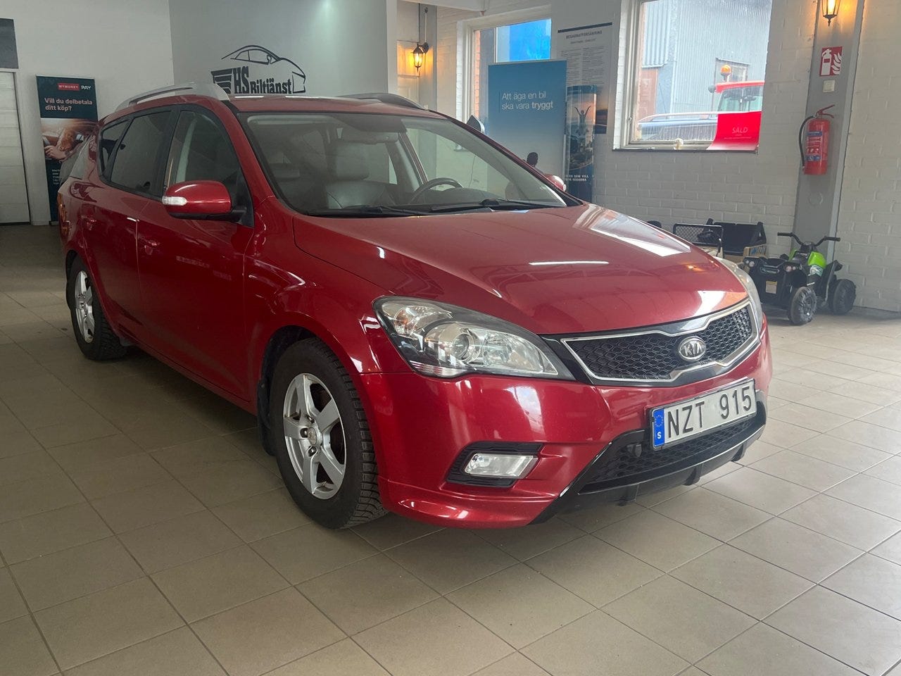 Kia Ceed 2012 – bild 1 av 12