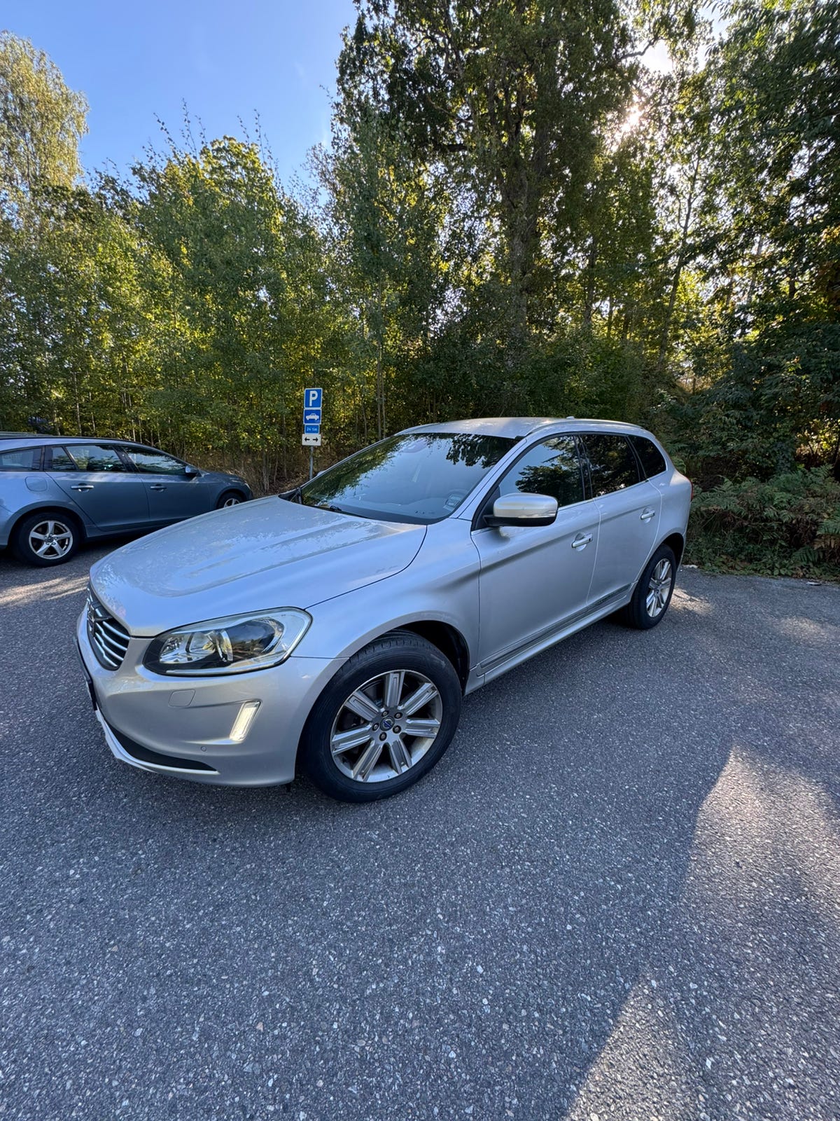 Volvo XC60 2015 – bild 1 av 2