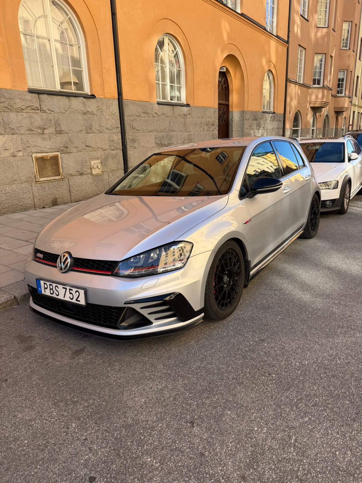 Volkswagen Golf VII 2017 – bild 1 av 10