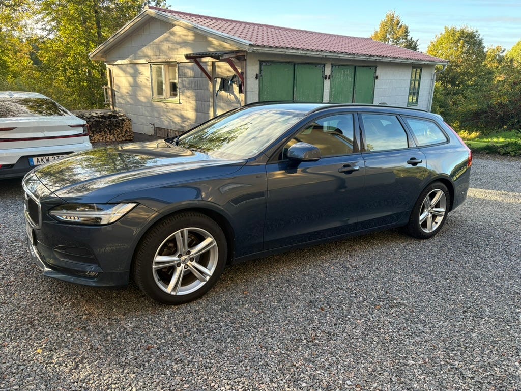 Volvo V90 2018 – bild 1 av 9