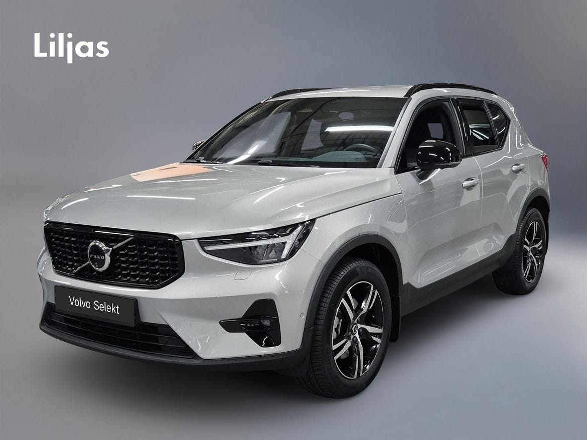 Volvo XC40 2025 – bild 1 av 12