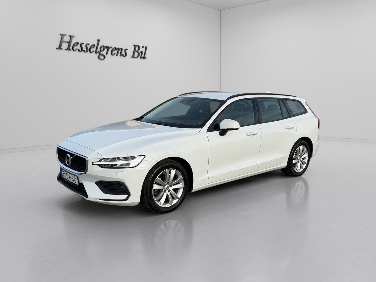 Volvo V60 2020 – bild 1 av 16