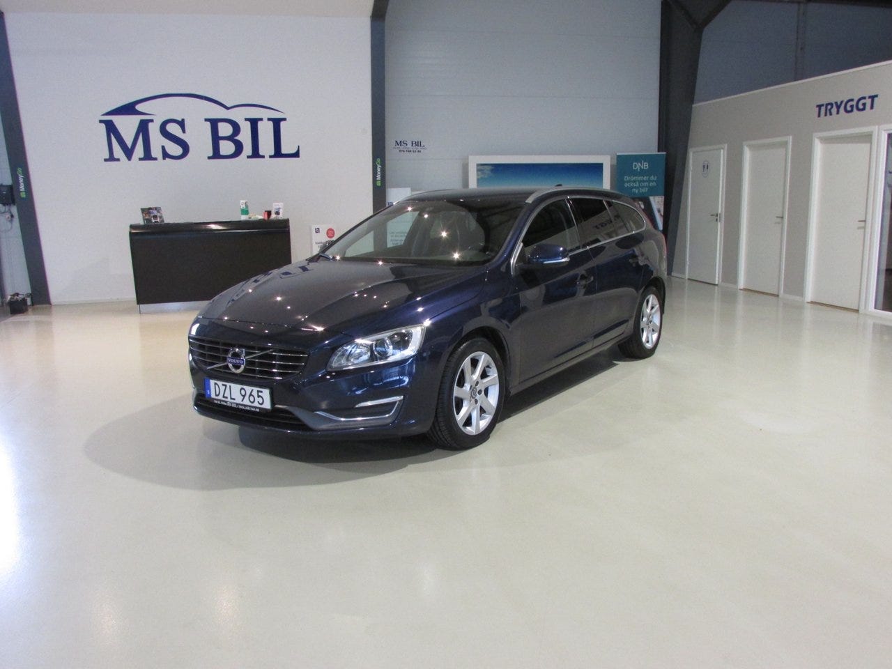 Volvo V60 2015 – bild 1 av 19