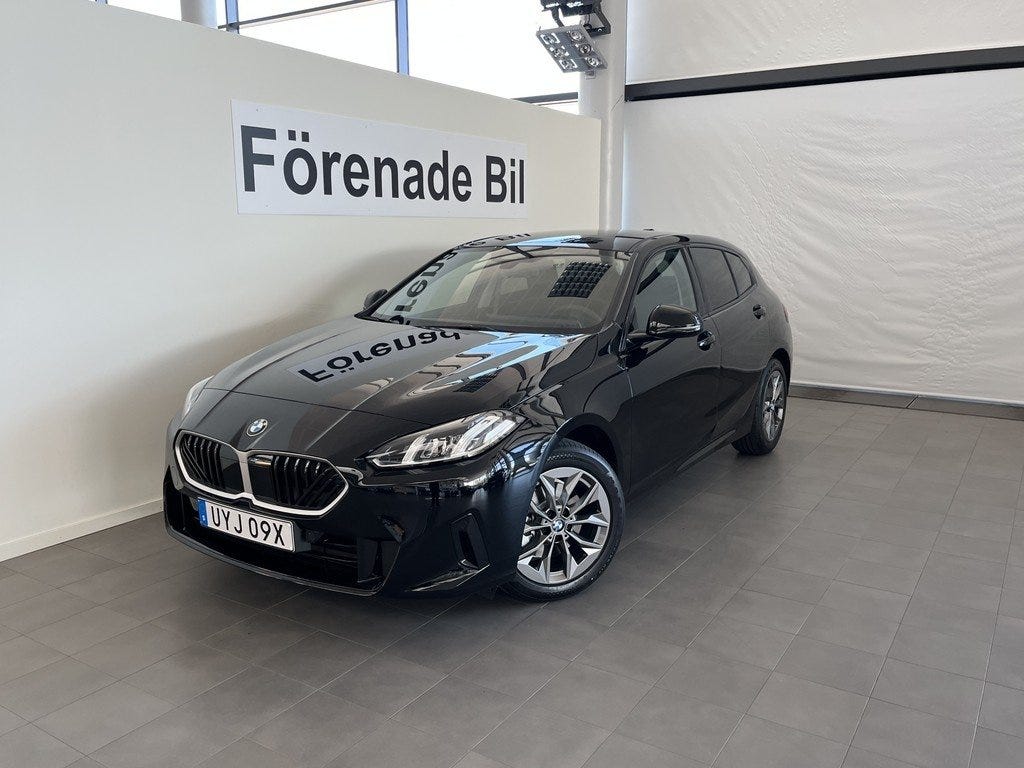 BMW 120 2026 – bild 1 av 14