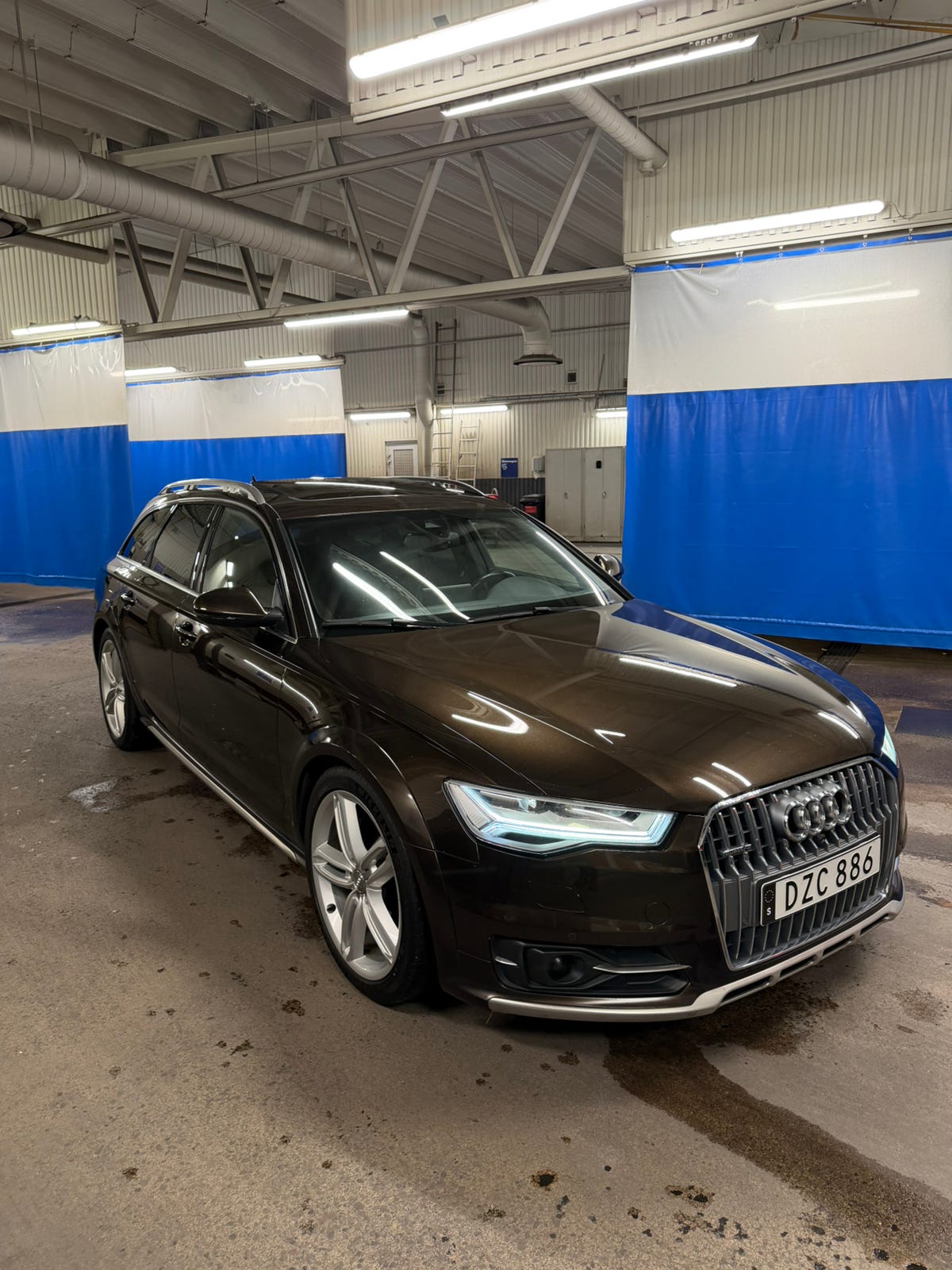 Audi A6 allroad 2015 – bild 1 av 9