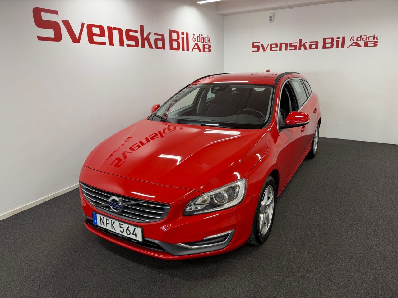 Volvo V60 2015 – bild 1 av 15