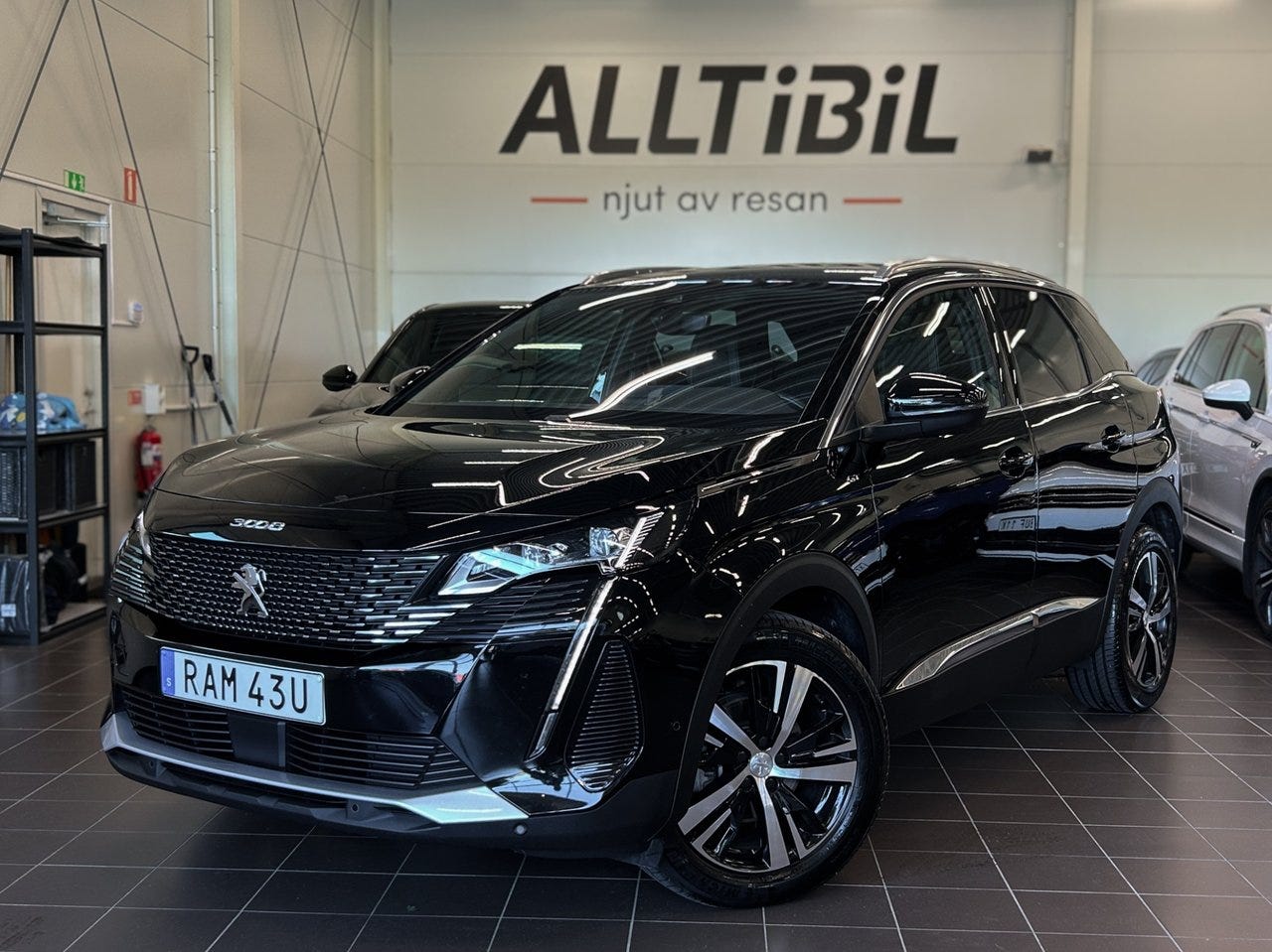 Peugeot 3008 2023 – bild 1 av 24