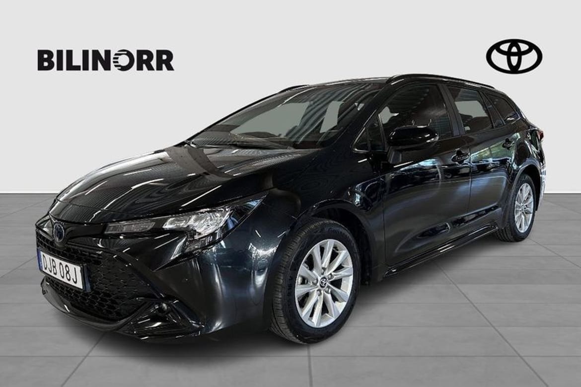 Toyota Corolla 2025 – bild 1 av 12