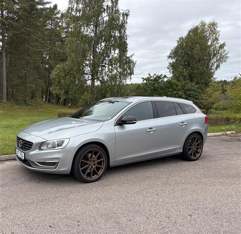 Volvo V60 2014 – bild 1 av 5