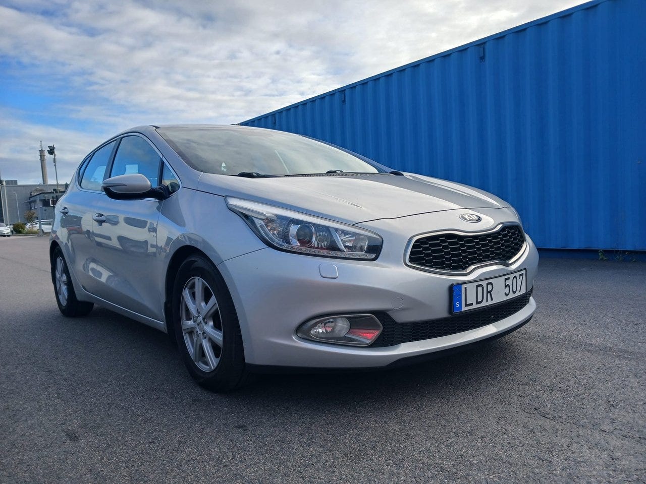 Kia Ceed 2013 – bild 1 av 11