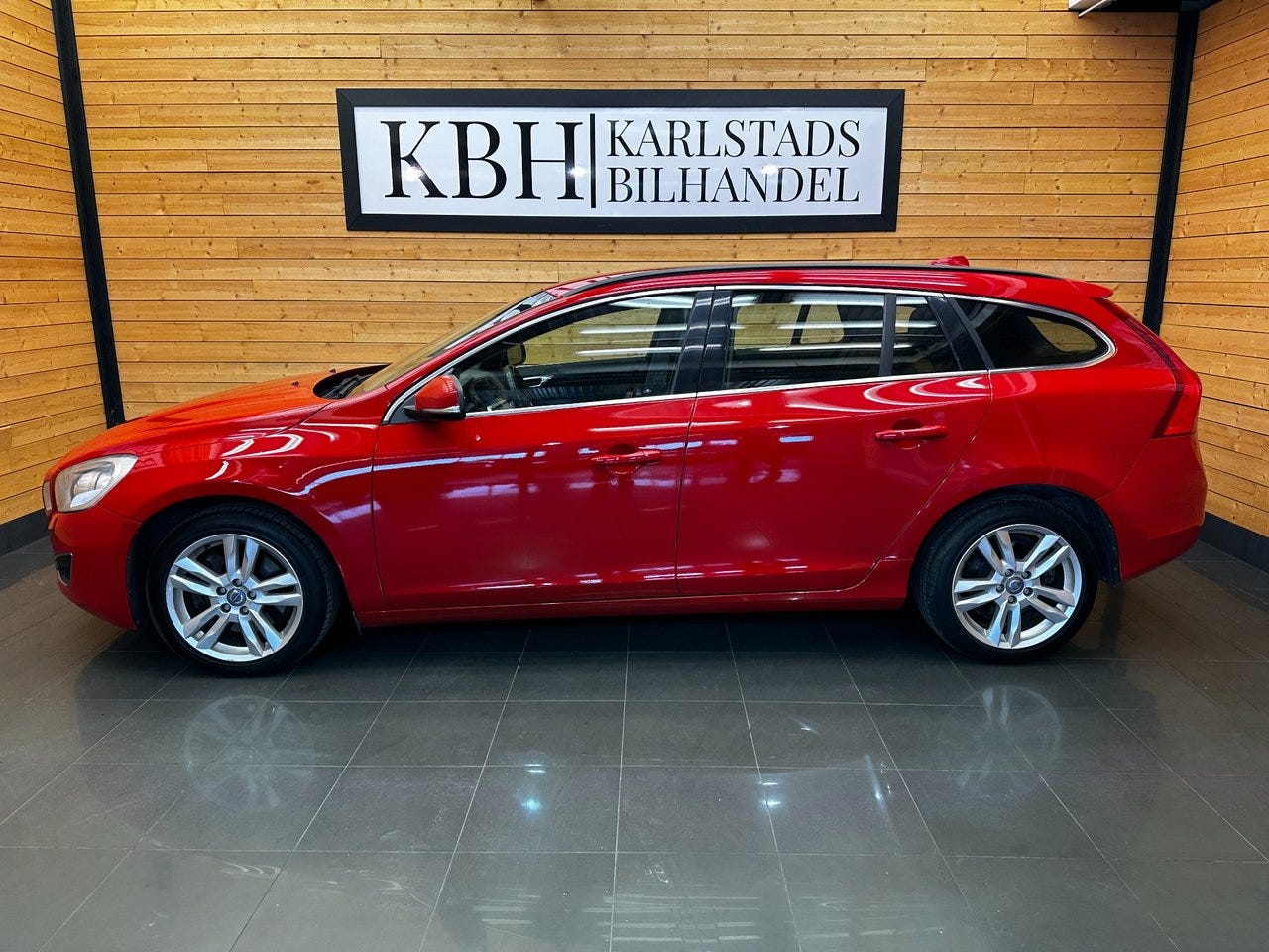 Volvo V60 2013 – bild 1 av 24