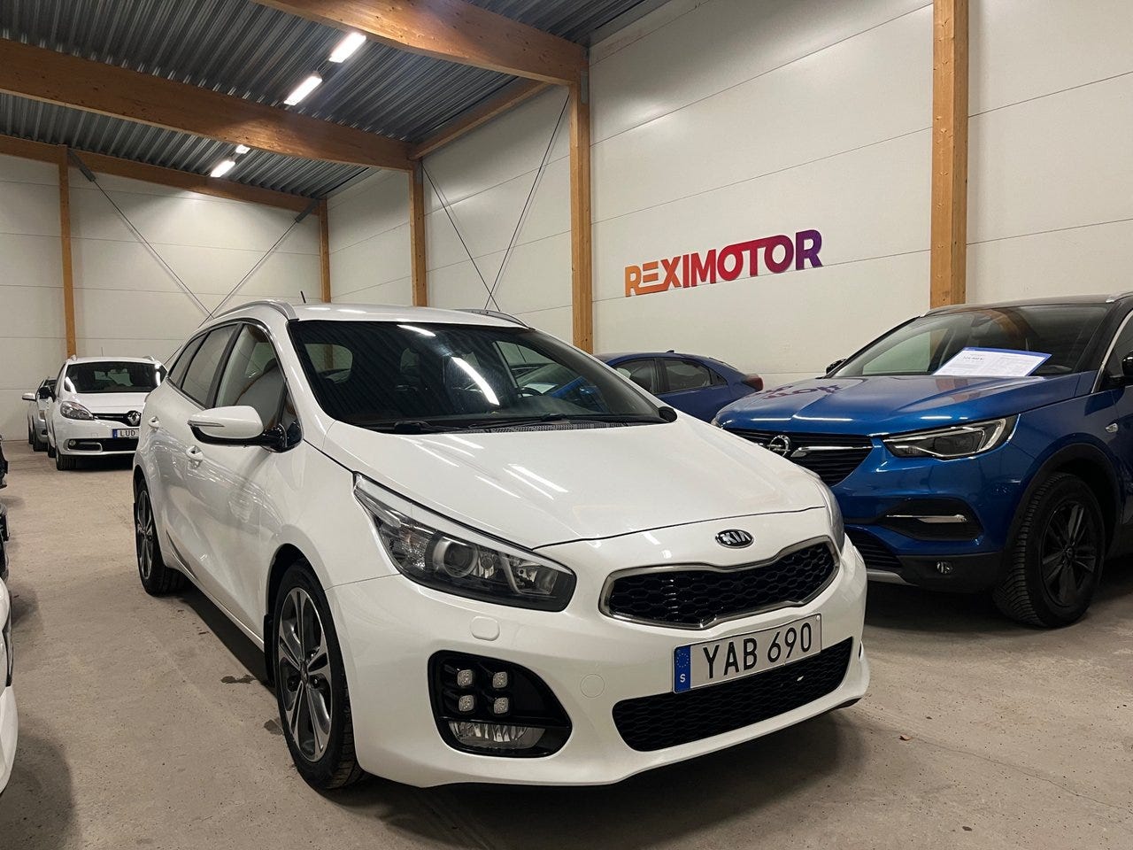 Kia Ceed 2016 – bild 1 av 16