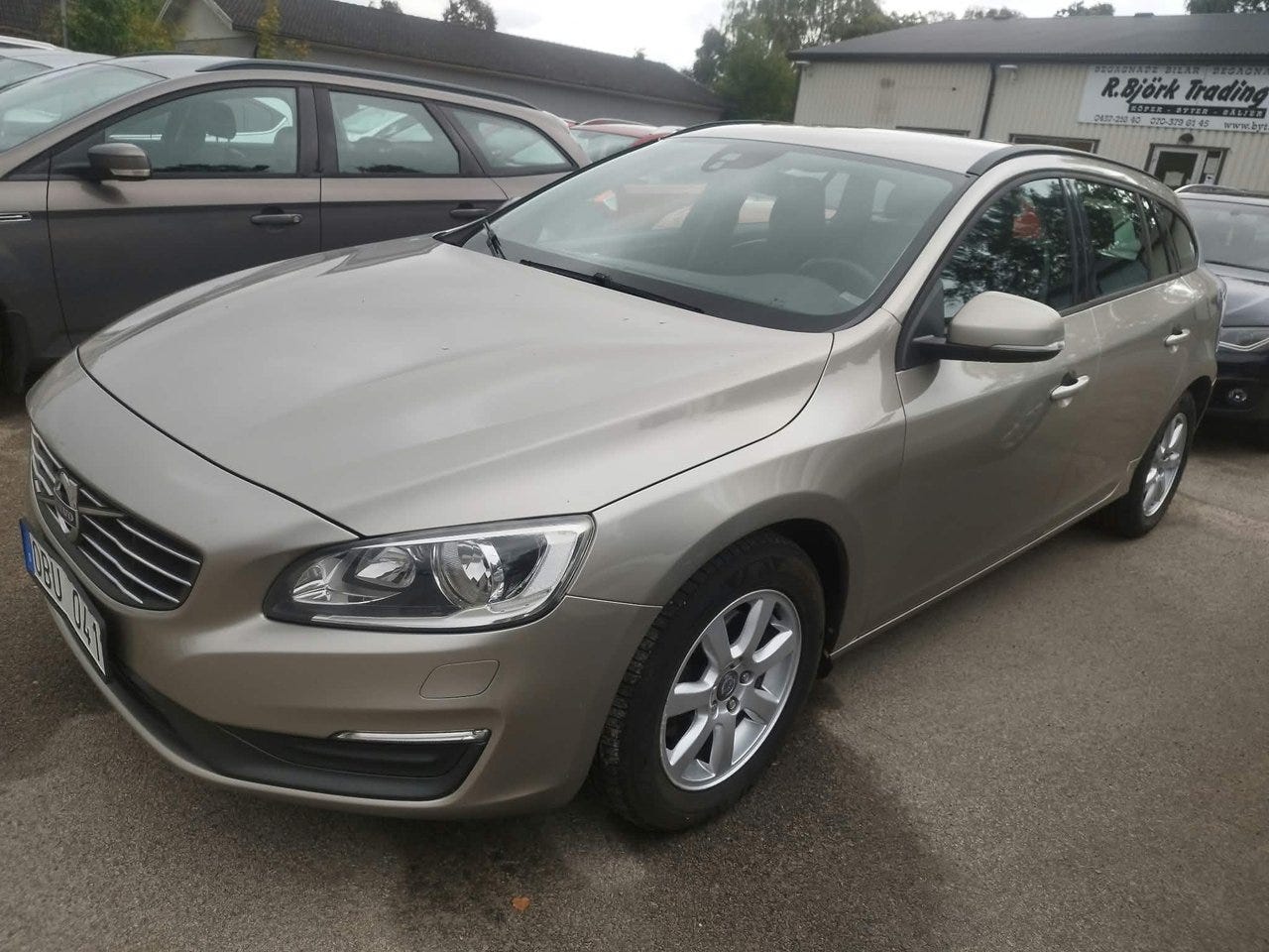 Volvo V60 2014 – bild 1 av 3