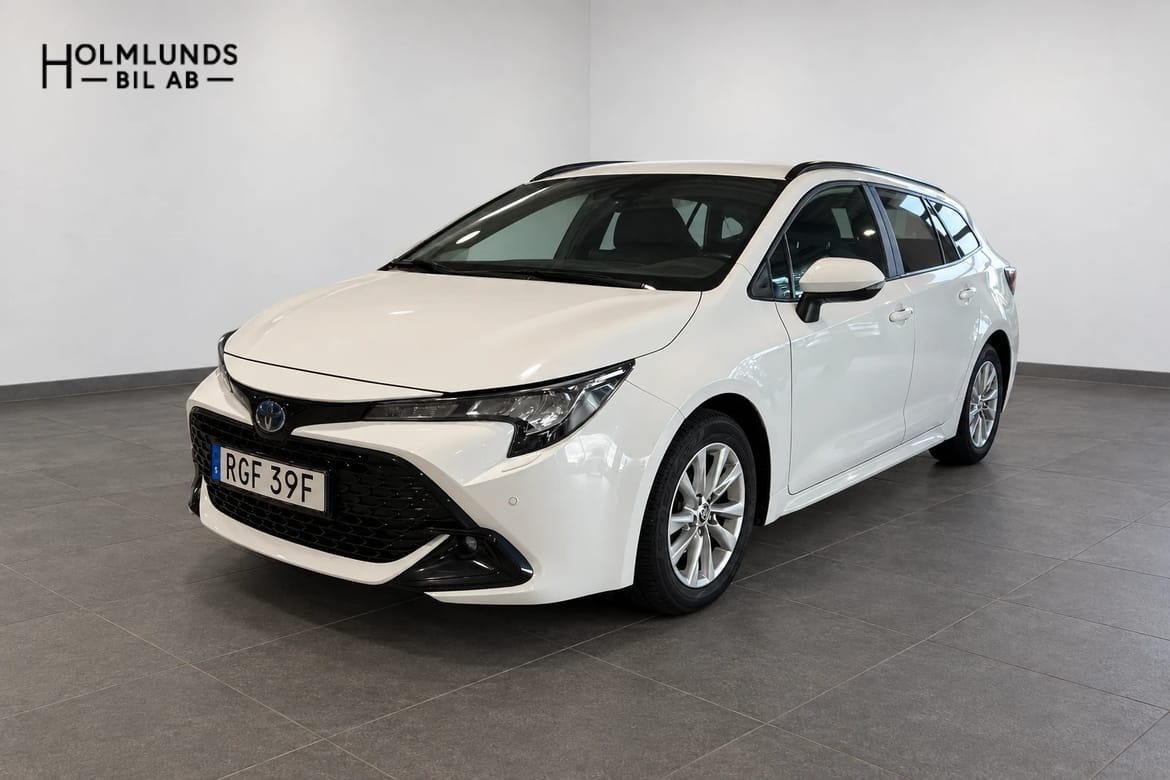 Toyota Corolla 2024 – bild 1 av 11