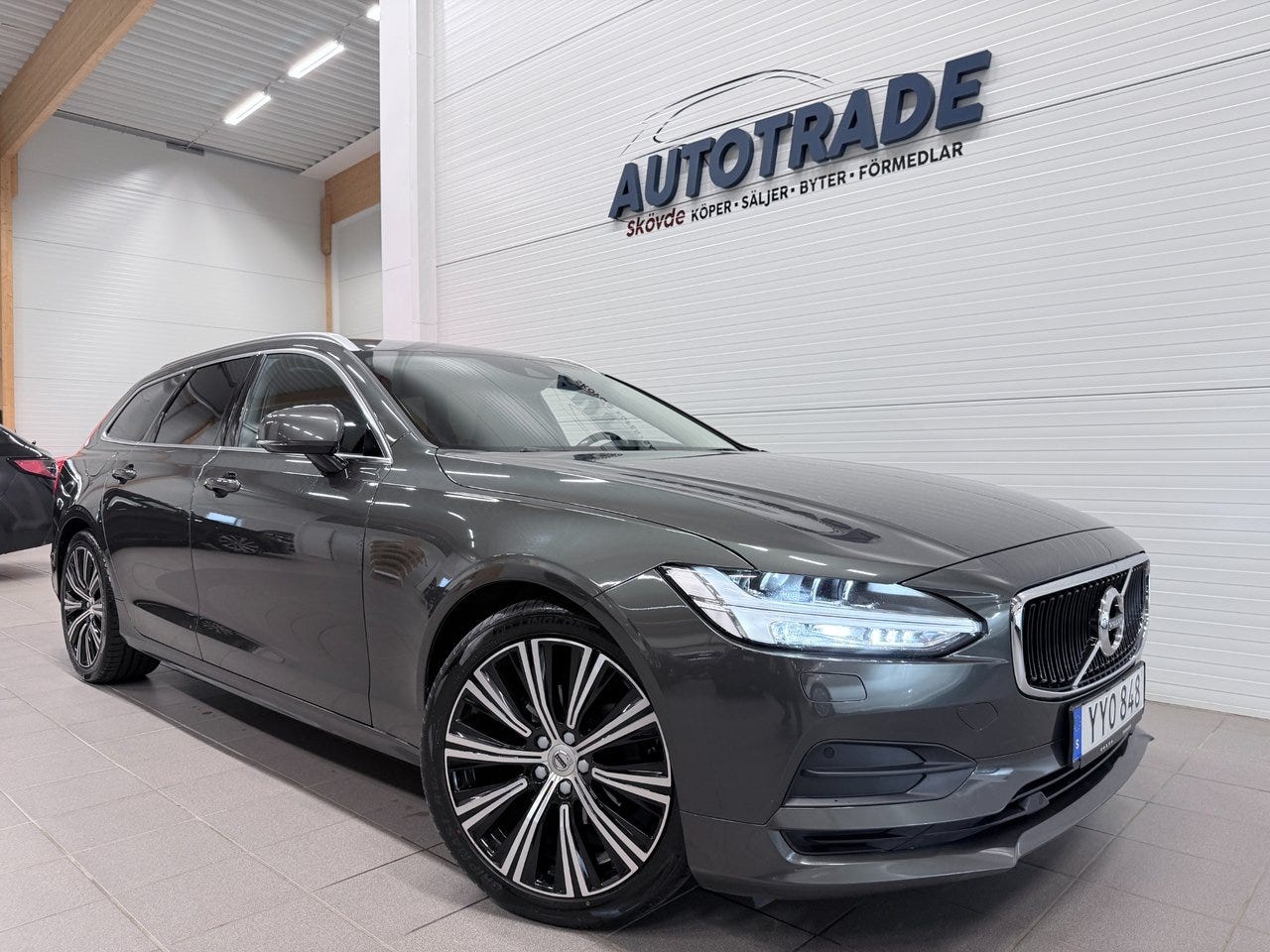Volvo V90 2019 – bild 1 av 20