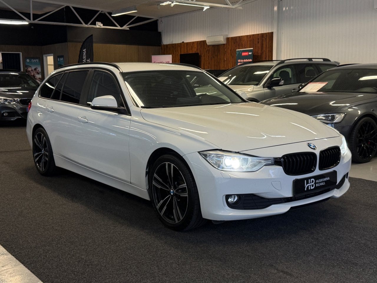 BMW 320d 2013 – bild 1 av 16