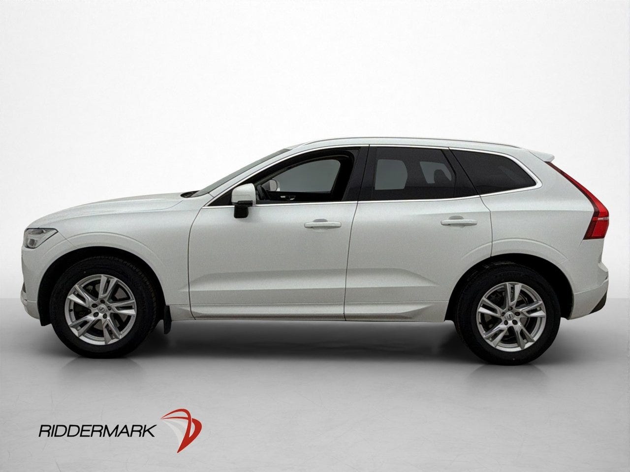 Volvo XC60 2019 – bild 1 av 24