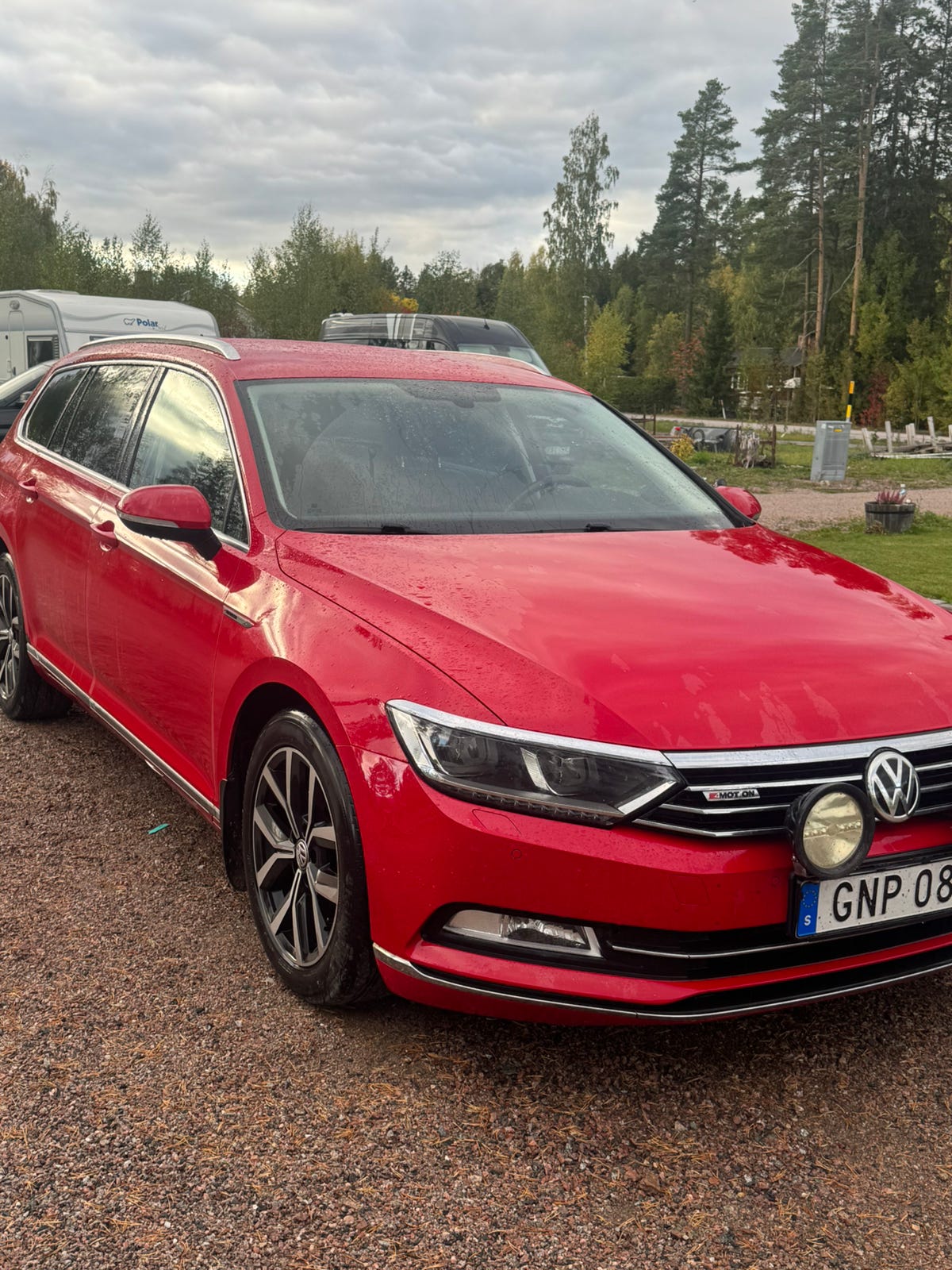 Volkswagen Passat 2016 – bild 1 av 7